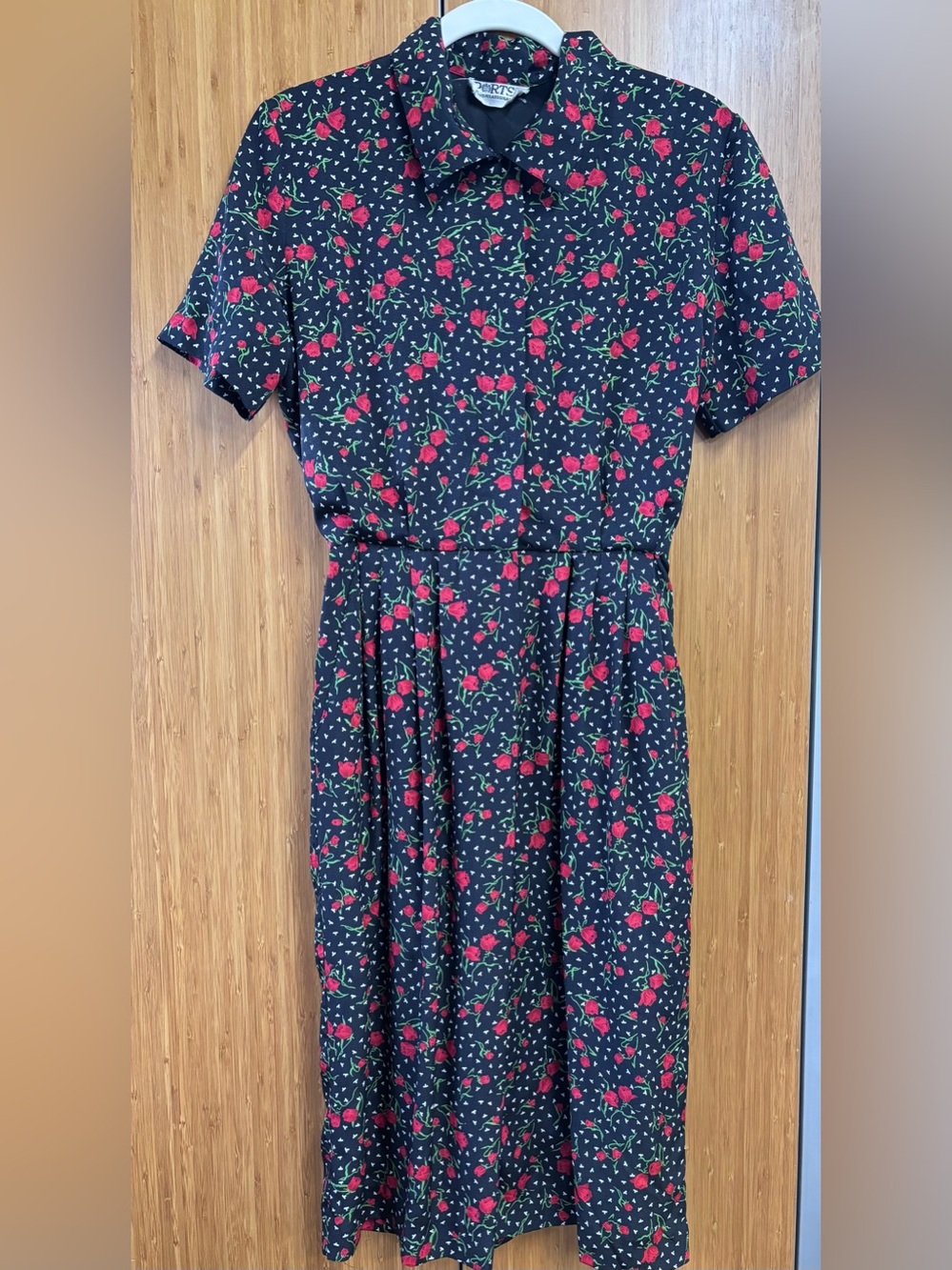 Vintage Ports International Black Dress with Red Floral Print size 6